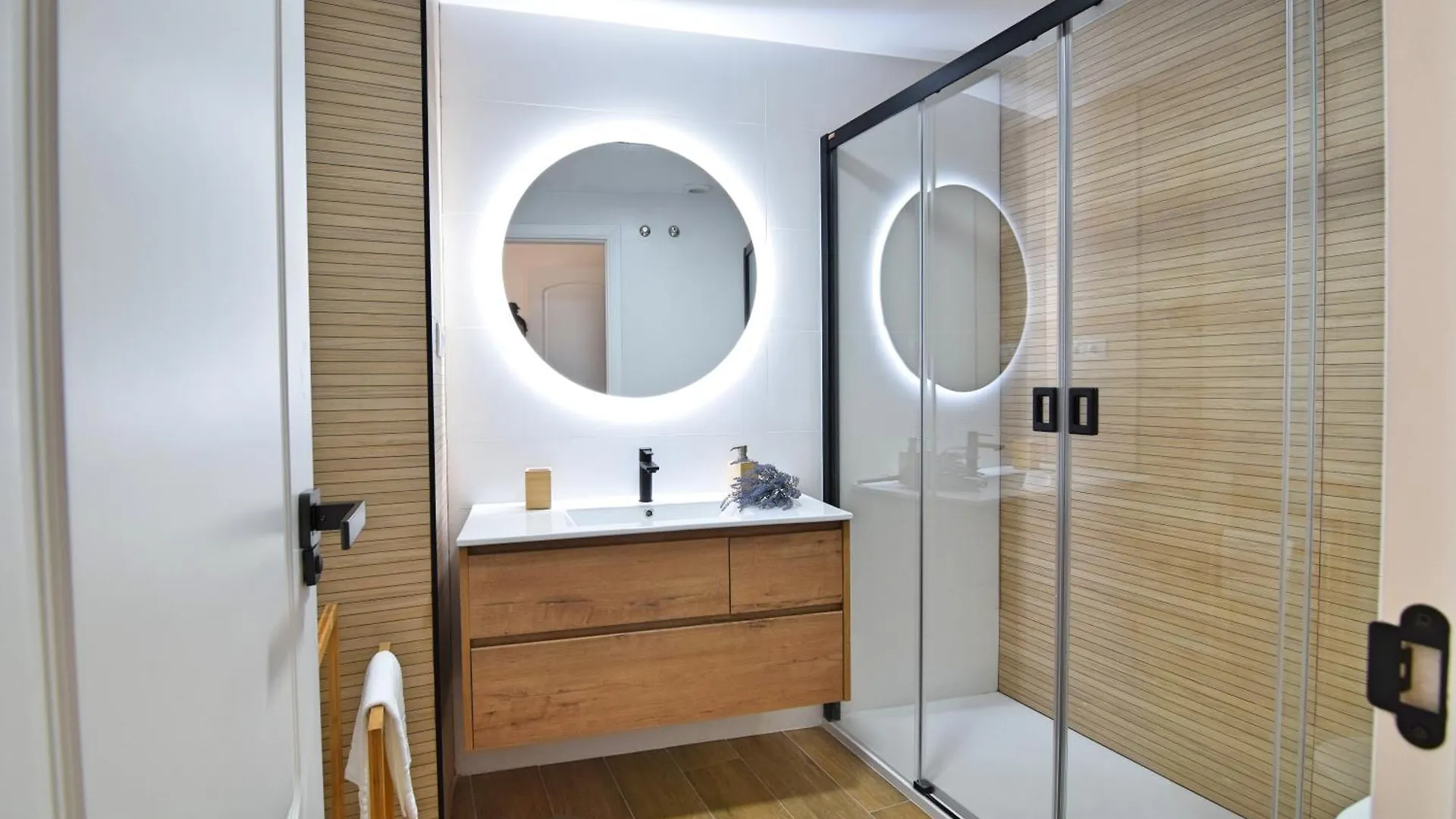 Apt Lomi, 3 Hab, 2 Banos Centro Malaga 0*,