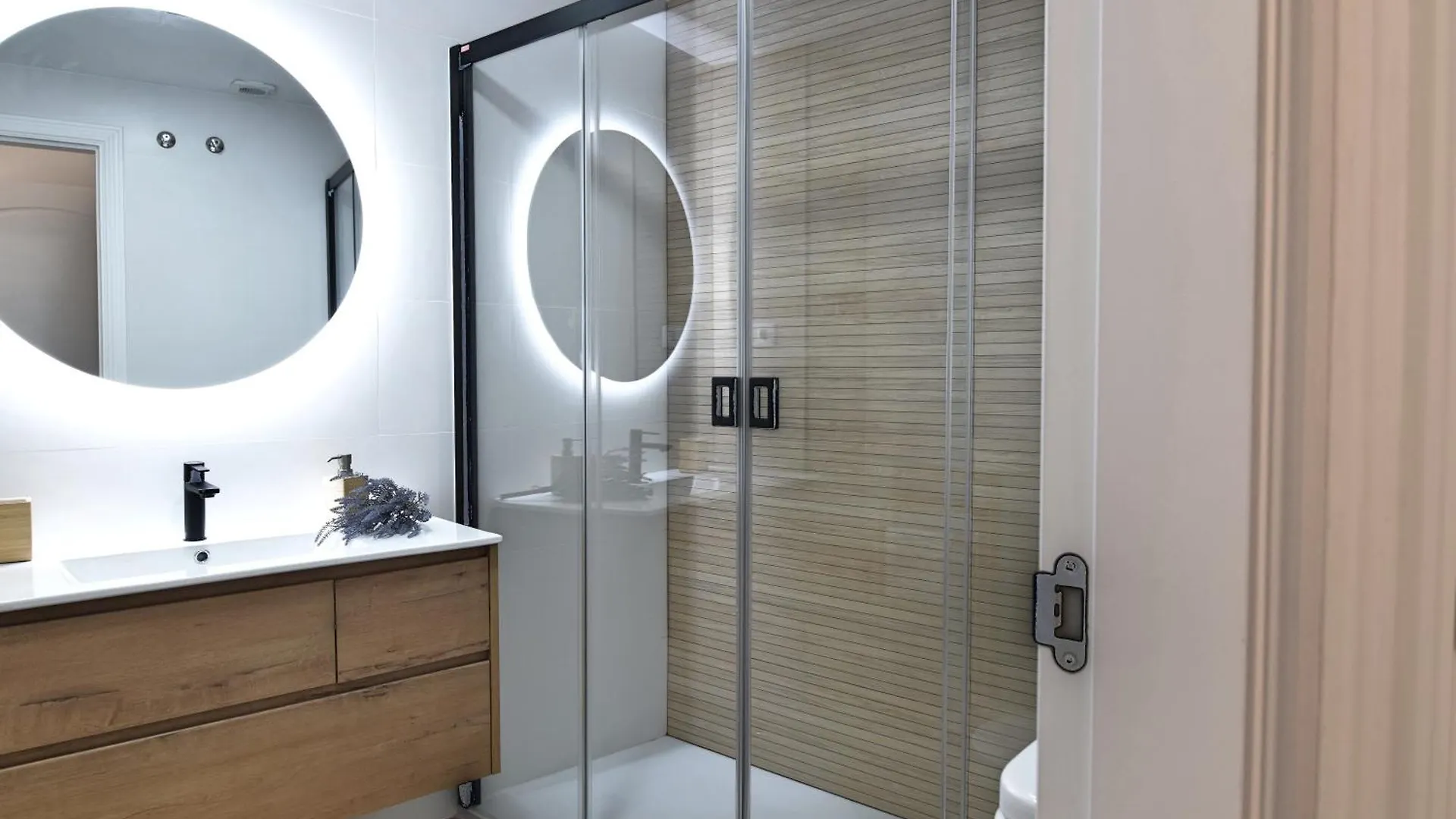 Apt Lomi, 3 Hab, 2 Banos Centro Malaga Apartment