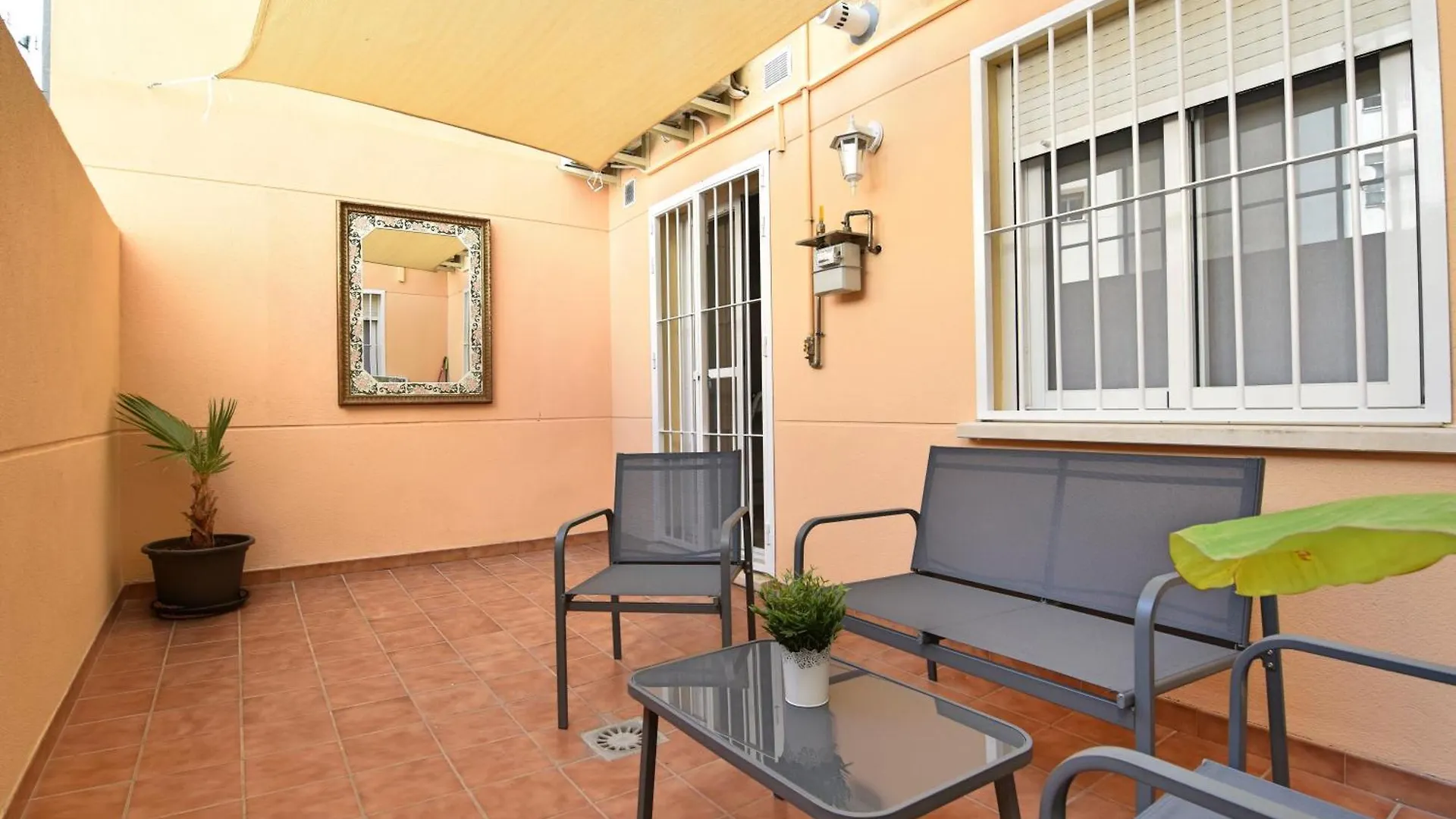 Apt Lomi, 3 Hab, 2 Banos Centro location